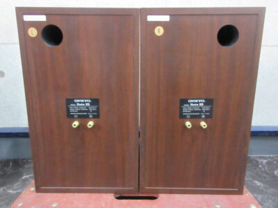 ONKYO Monitor 900