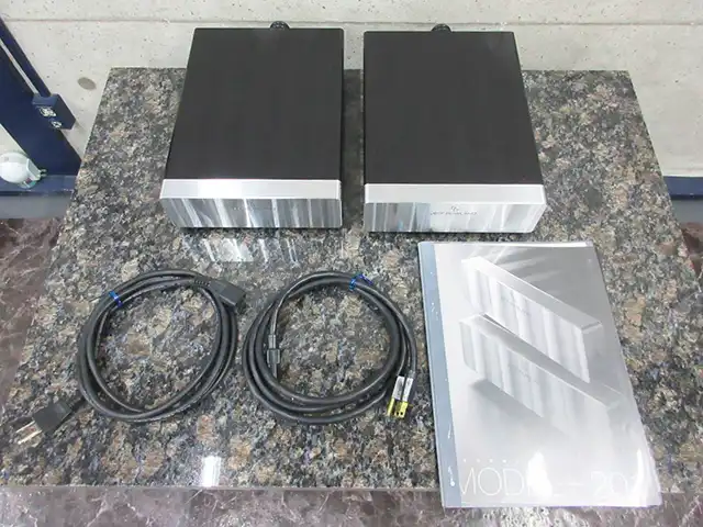 Jeff Rowland付属品