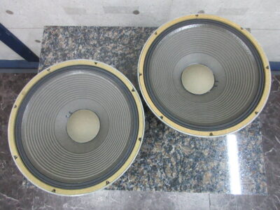 JBL 2205C