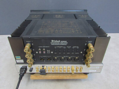 McIntosh MA8000