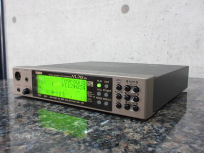 YAMAHA VL70-m
