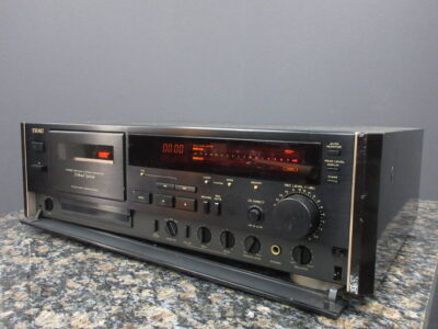 TEAC V-9000